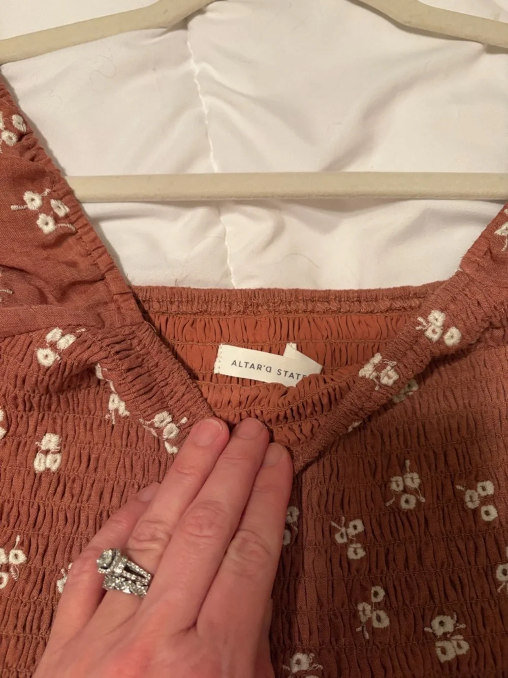 Altar'd State Rust Floral Puff-Sleeve Smocked Peplum Top - NWT Small - Picture 5 of 10